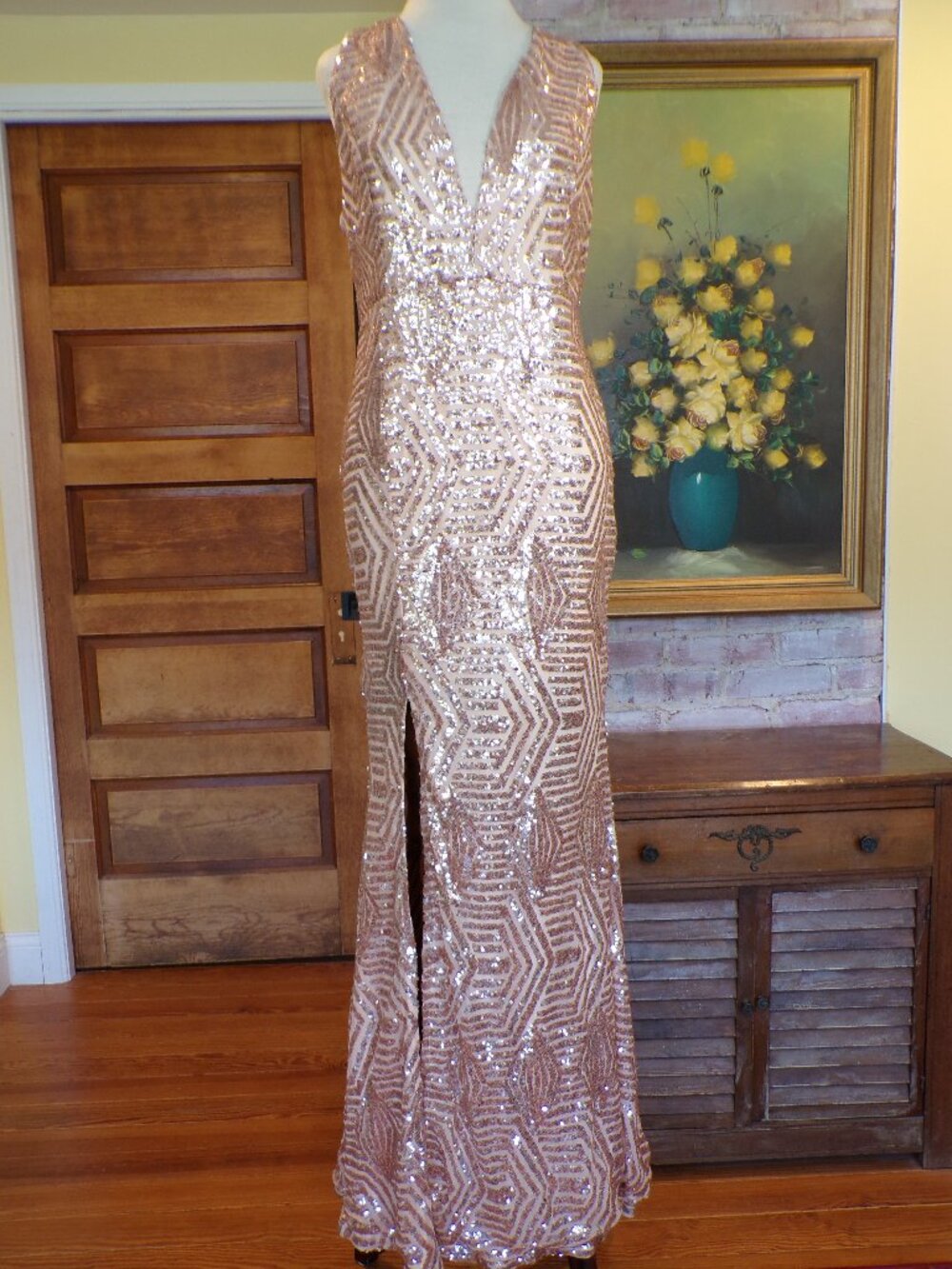 Xtaren Dress Rose Gold Floor-Length Evening Gown Deep V-Neck Zip Back Size 1X